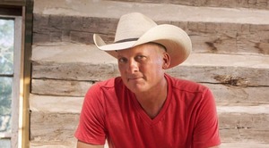 Kevin Fowler performing live music at Dosey Doe in The Woodlands