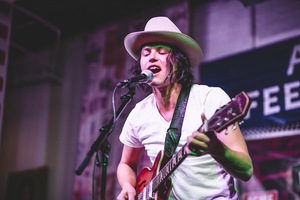 Tennessee Jet performing live music at Dosey Doe in The Woodlands