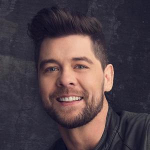 Jason Crabb Band performing live music at Dosey Doe in The Woodlands