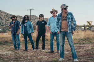 Silverada (formerly Mike and the Moonpies) with Kyle Hutton - Real Life Real Music performing live music at Dosey Doe in The Woodlands