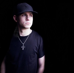 Chris Colston performing live music at Dosey Doe in The Woodlands