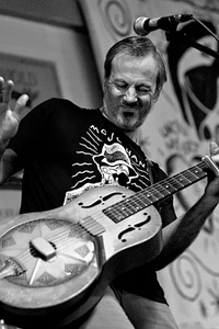John Egan performing live music at Dosey Doe in The Woodlands