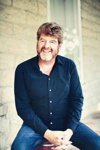 Mac McAnally performing live music at Dosey Doe in The Woodlands